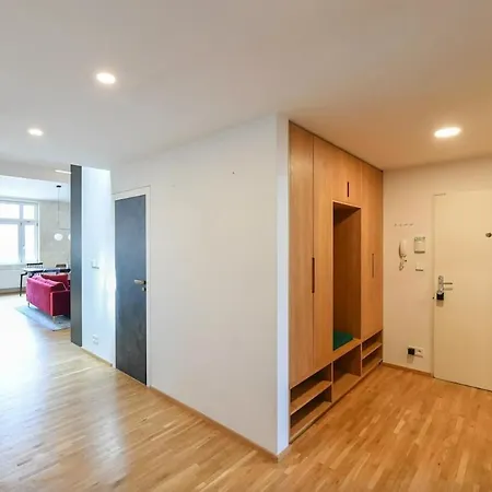 Appartement Luxury Design Duplex In Zizkov 186 Sq M